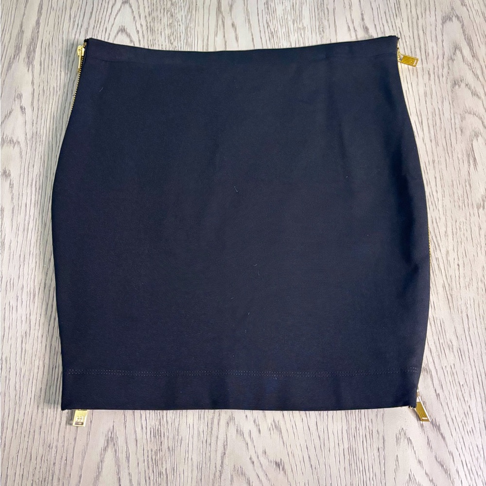 NWOT Haute Hippie Bodycon Black Mini Skirt With Gold Zippers On Sides Size 8 - Picture 2 of 7